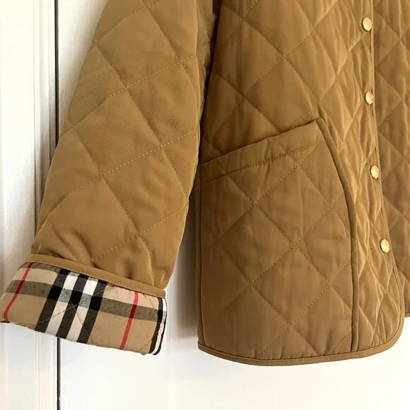 Like New! Quilted Barn Jacket with Corduroy Collar and Plaid Lining | Size XS-S - Picture 3 of 10